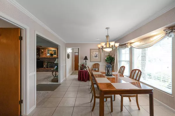 1048 E Menlo AVE, Fresno, CA 93710