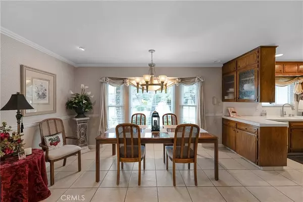 1048 E Menlo AVE, Fresno, CA 93710