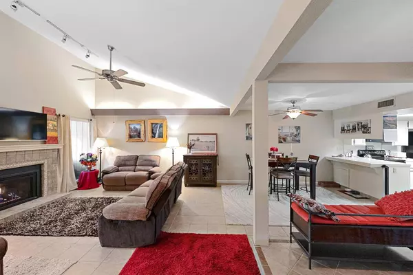 1715 Tollhouse LN, Clovis, CA 93611