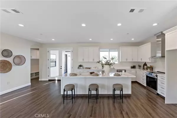 286 N Locan AVE, Fresno, CA 93737