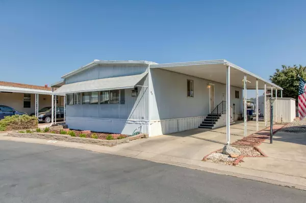 1001 Sylmar AVE #82, Clovis, CA 93612