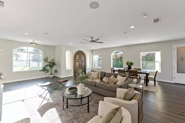 286 N Locan AVE, Fresno, CA 93737