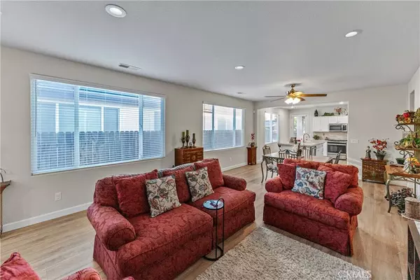 7387 E Robinson AVE, Fresno, CA 93737