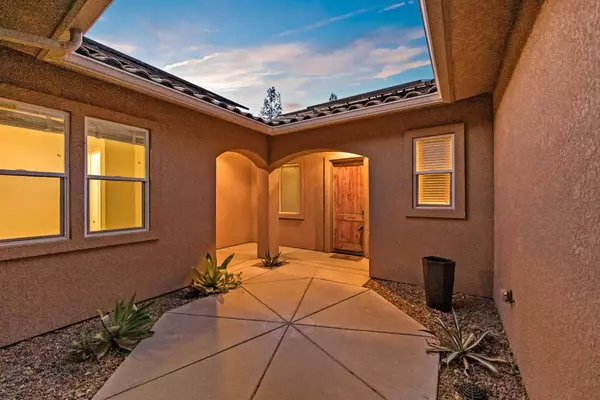 21893 Eastmere LN, Friant, CA 93626