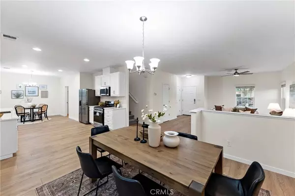 5585 W Cotton AVE, Fresno, CA 93722