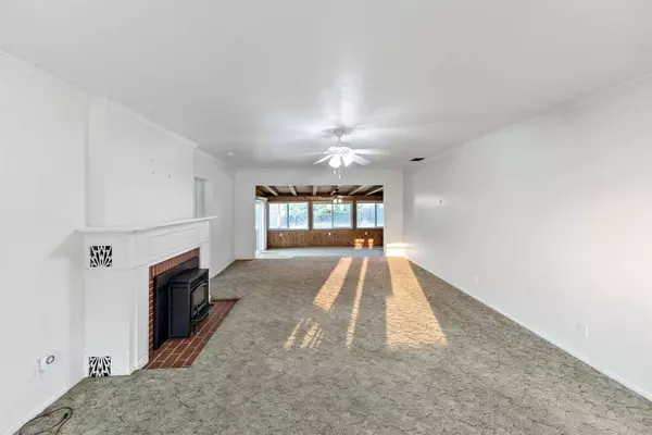 1234 Hawley AVE, Sanger, CA 93657