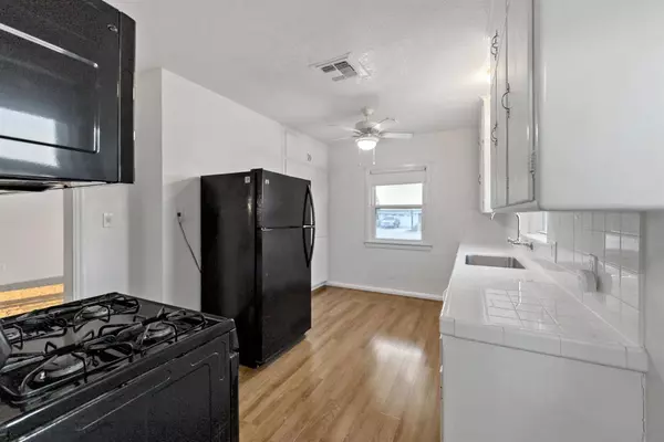 1234 Hawley AVE, Sanger, CA 93657