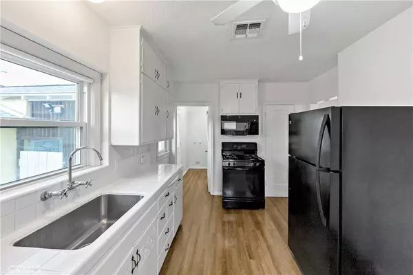 1234 Hawley AVE, Sanger, CA 93657