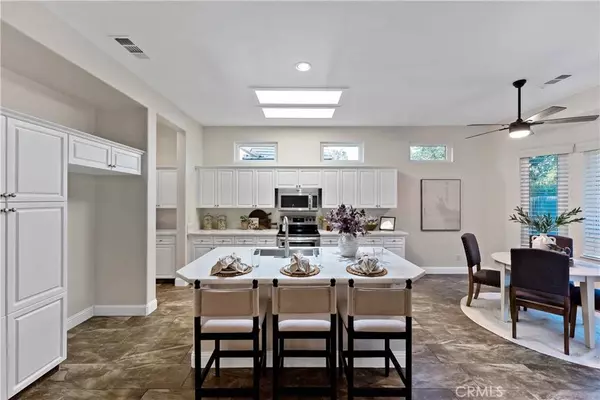 4648 N Windward, Clovis, CA 93619