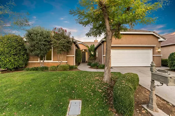 4648 N Windward WAY, Clovis, CA 93619