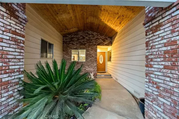 1533 Sunnyside AVE, Clovis, CA 93611