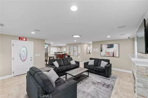 18804 Auberry RD, Clovis, CA 93619