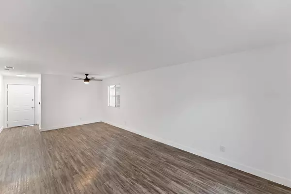 4400 W Cardiff AVE, Fresno, CA 93722