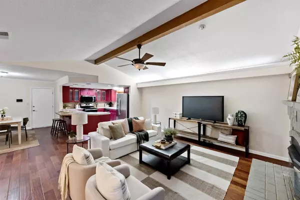 304 E Omaha AVE, Fresno, CA 93720