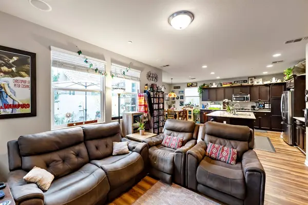 3523 Luminary WAY, Clovis, CA 93619