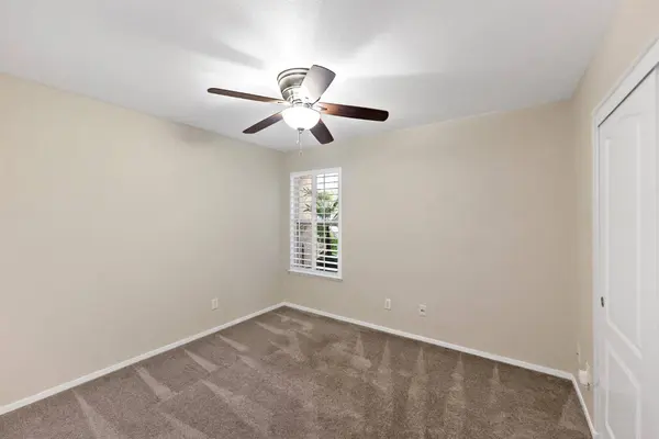 2168 E Powers AVE, Fresno, CA 93720