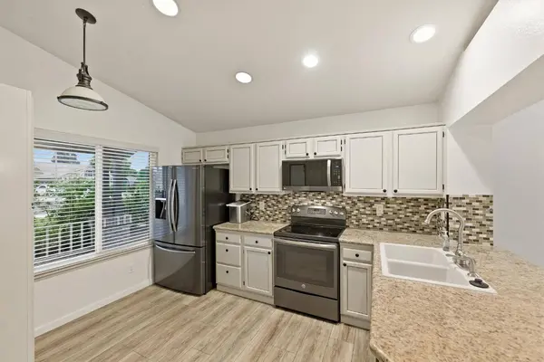 2703 Mitchell, Fresno, CA 93611