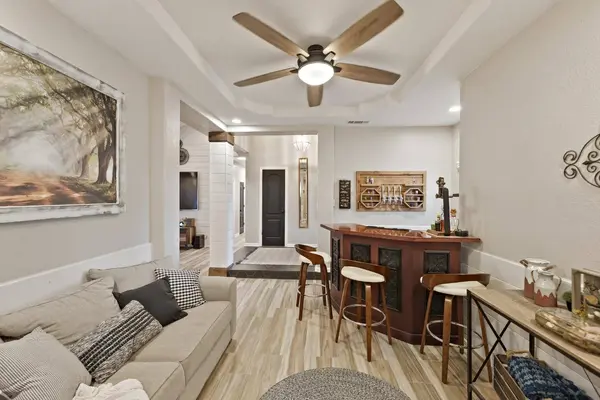 3287 Mckelvy, Fresno, CA 93611