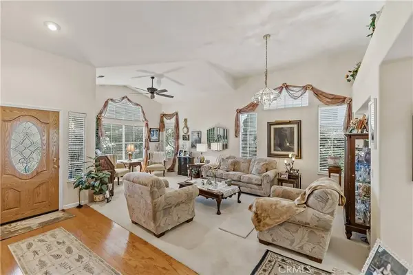 8613 N Whitney, Fresno, CA 93720