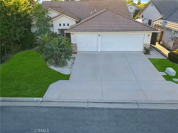 8613 N Whitney, Fresno, CA 93720