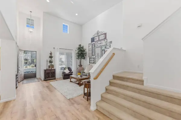 3046 Indianapolis AVE, Clovis, CA 93619