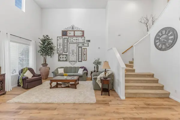 3046 Indianapolis AVE, Clovis, CA 93619