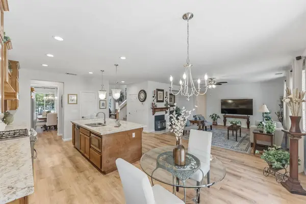 3046 Indianapolis AVE, Clovis, CA 93619
