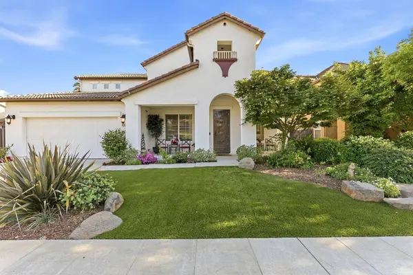 3046 Indianapolis AVE, Clovis, CA 93619