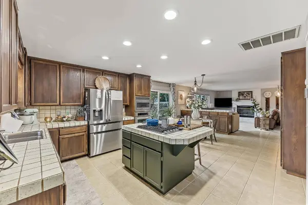 2133 S 10th, Los Banos, CA 93636