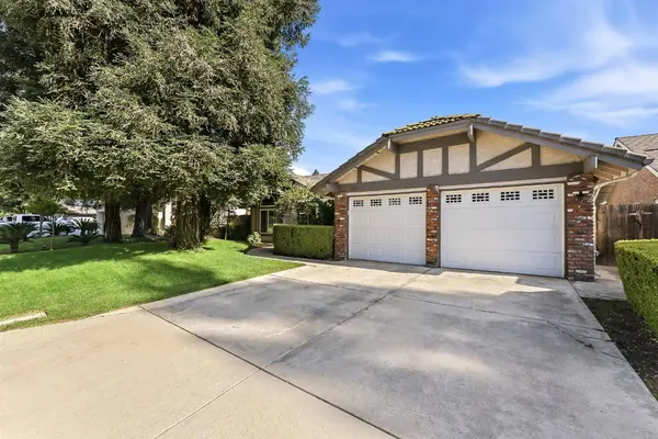 1917 E Quincy AVE, Fresno, CA 93720
