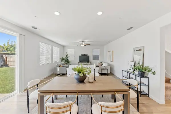 6690 E Adena AVE, Fresno, CA 93727