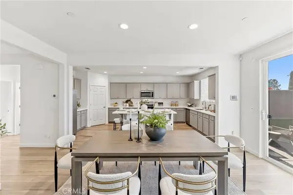 6690 E Adena, Fresno, CA 93727