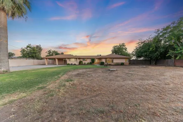 4730 E Richert AVE, Fresno, CA 93726