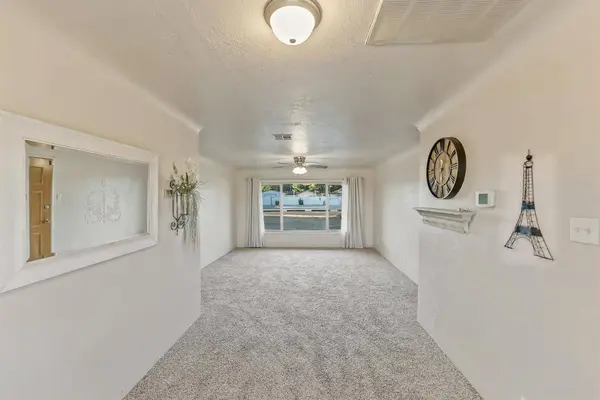 4730 E Richert AVE, Fresno, CA 93726
