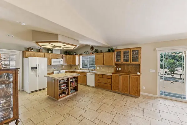 34088 Deer Springs LN, North Fork, CA 93643