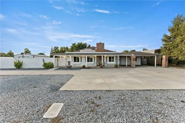 4733 E Richert