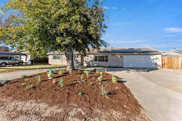 3042 W Mendes DR, Riverdale, CA 93656
