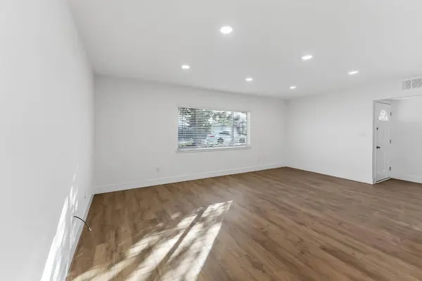 3042 W Mendes DR, Riverdale, CA 93656