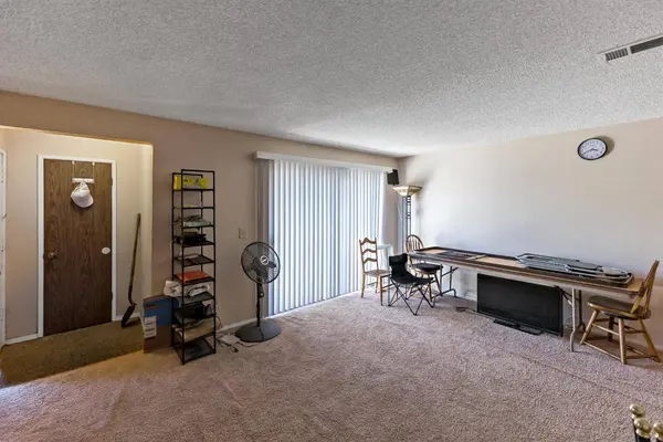 4504 N Valentine AVE #141, Fresno, CA 93722