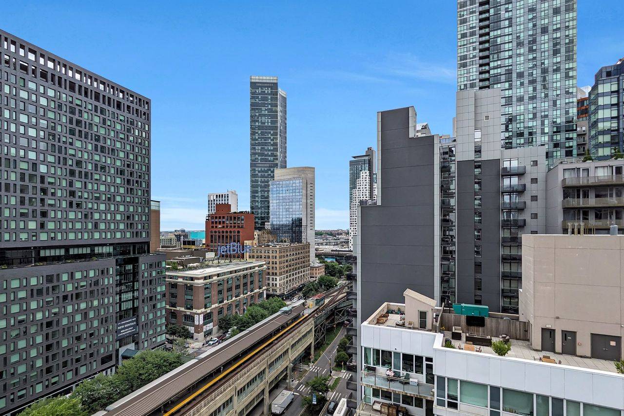24-16 Queens Plaza South 12C Long Island City Queens NY 11101