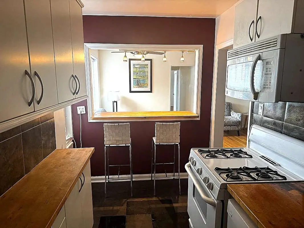 81-15 35th Avenue, Unit 6G photo 6