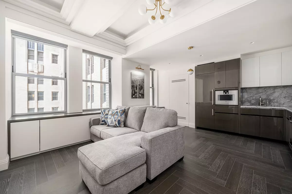 New York, NY 10022-6844,301 Park Ave #2321