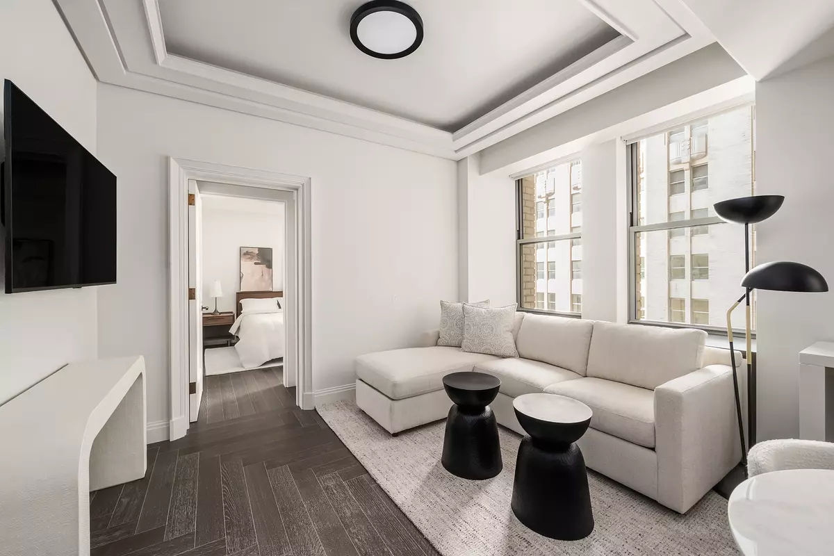 New York, NY 10022-6844,301 Park Ave #2221