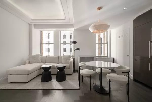 New York, NY 10022-6844,301 Park Ave #2221