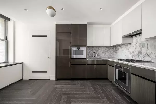 New York, NY 10022-6844,301 Park Ave #2321