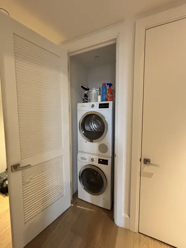 22-18 Jackson Ave #202, Long Island City, NY 11101