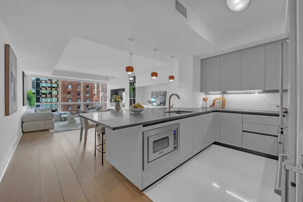 2628 Broadway #9A, New York, NY 10025-5005