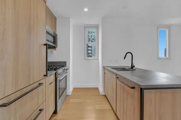 42-02 Crescent St #12C, Long Island City, NY 11101