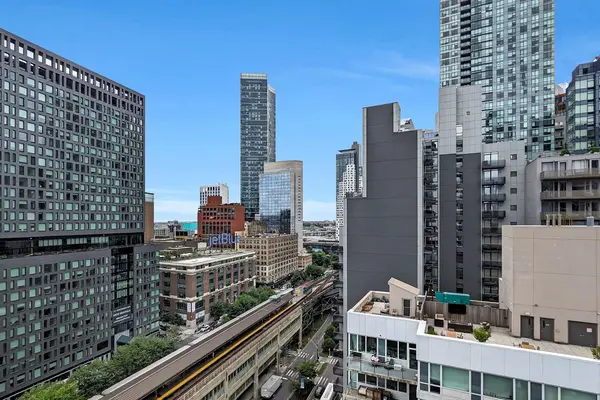 42-02 Crescent St #12C, Long Island City, NY 11101