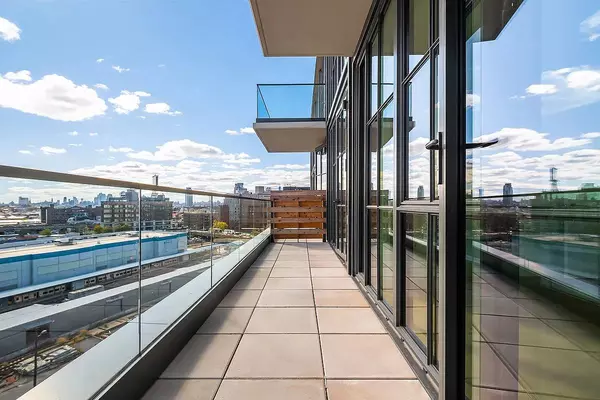 22-18 Jackson Avenue #1010, Queens, NY 11101